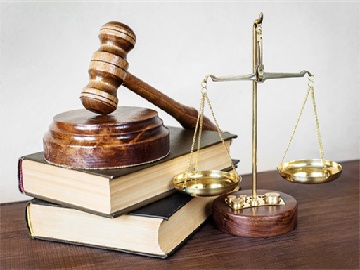 劳动仲裁判决后，公司多久需向员工支付赔偿款