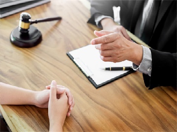 劳动仲裁判决后，公司多久需向员工支付赔偿款